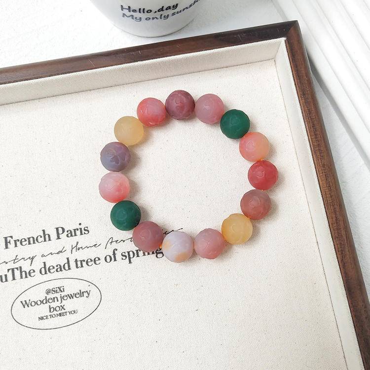 Movessira® Fortune Clover Bracelet – Carved Agate Beads