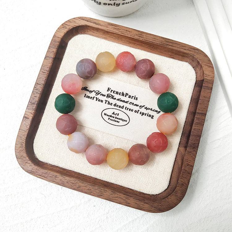 Movessira® Fortune Clover Bracelet – Carved Agate Beads