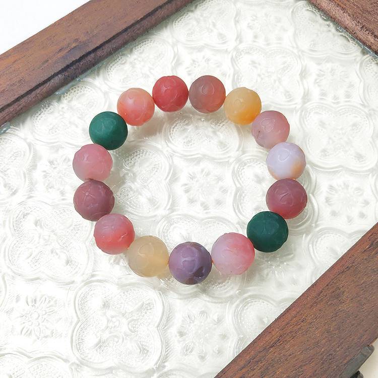 Movessira® Fortune Clover Bracelet – Carved Agate Beads
