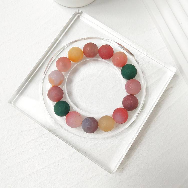 Movessira® Fortune Clover Bracelet – Carved Agate Beads