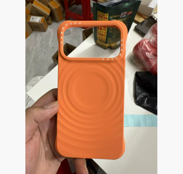 Movessira Magsafe The Ripple Case